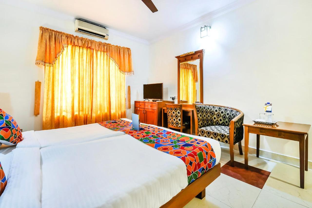 FabHotel Kangappadan Residency Ramavarmapuram Thrissur Bagian luar foto
